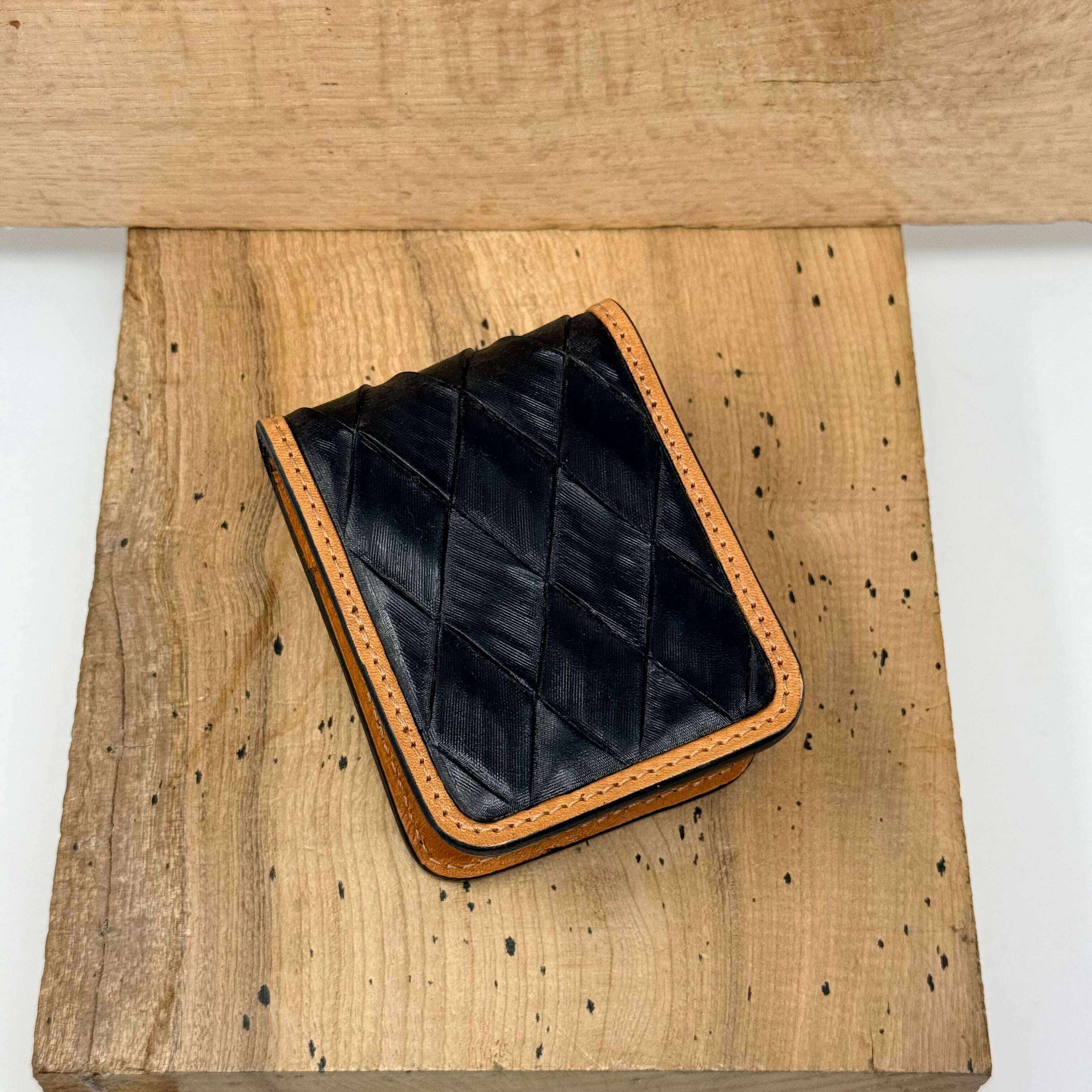 odin-rancher’s-wallet-–-range-flower-black-natural-0104_tool-sheaths-35934139