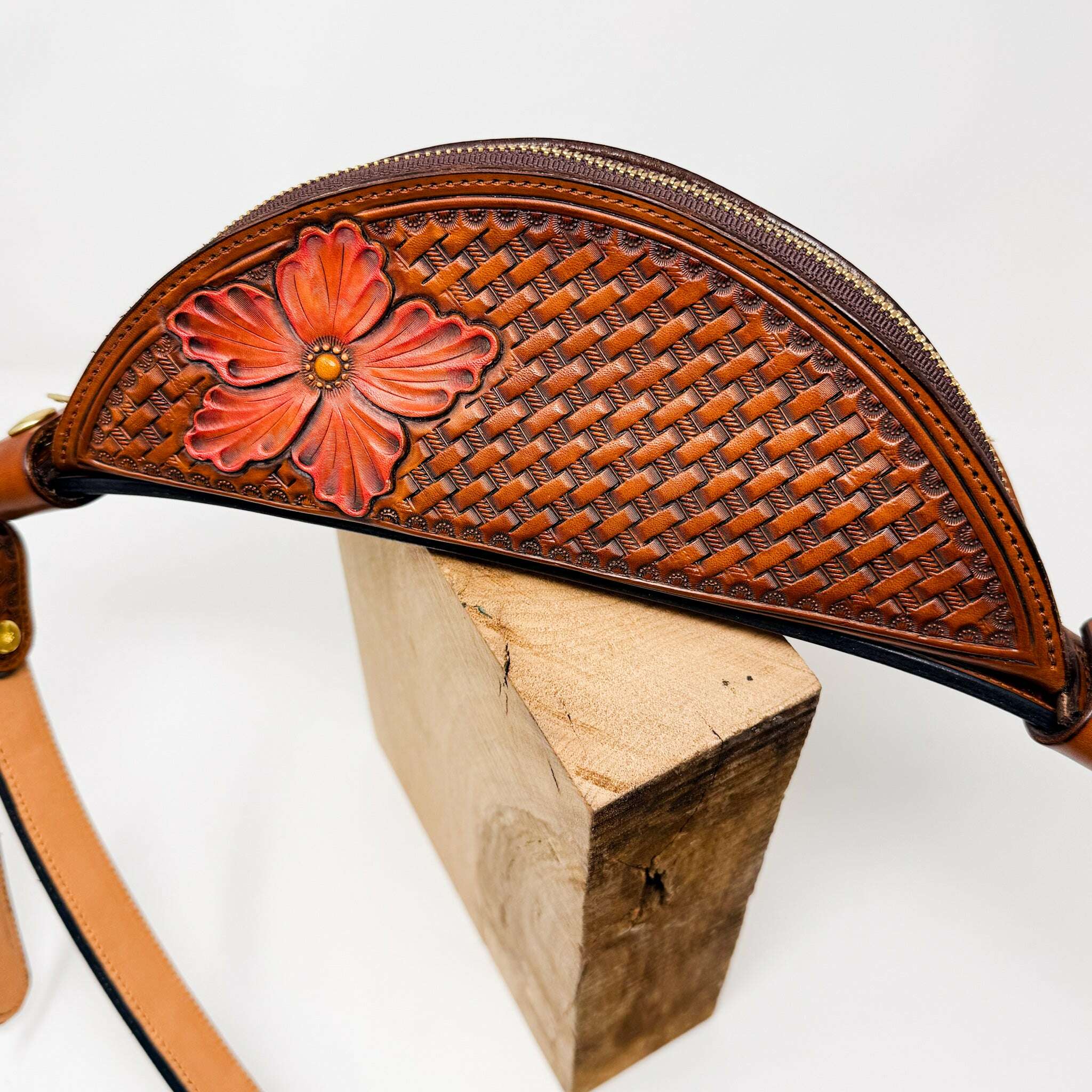 odin-cowgirl-bum-cross-body-bag-no-01_bag-35934216