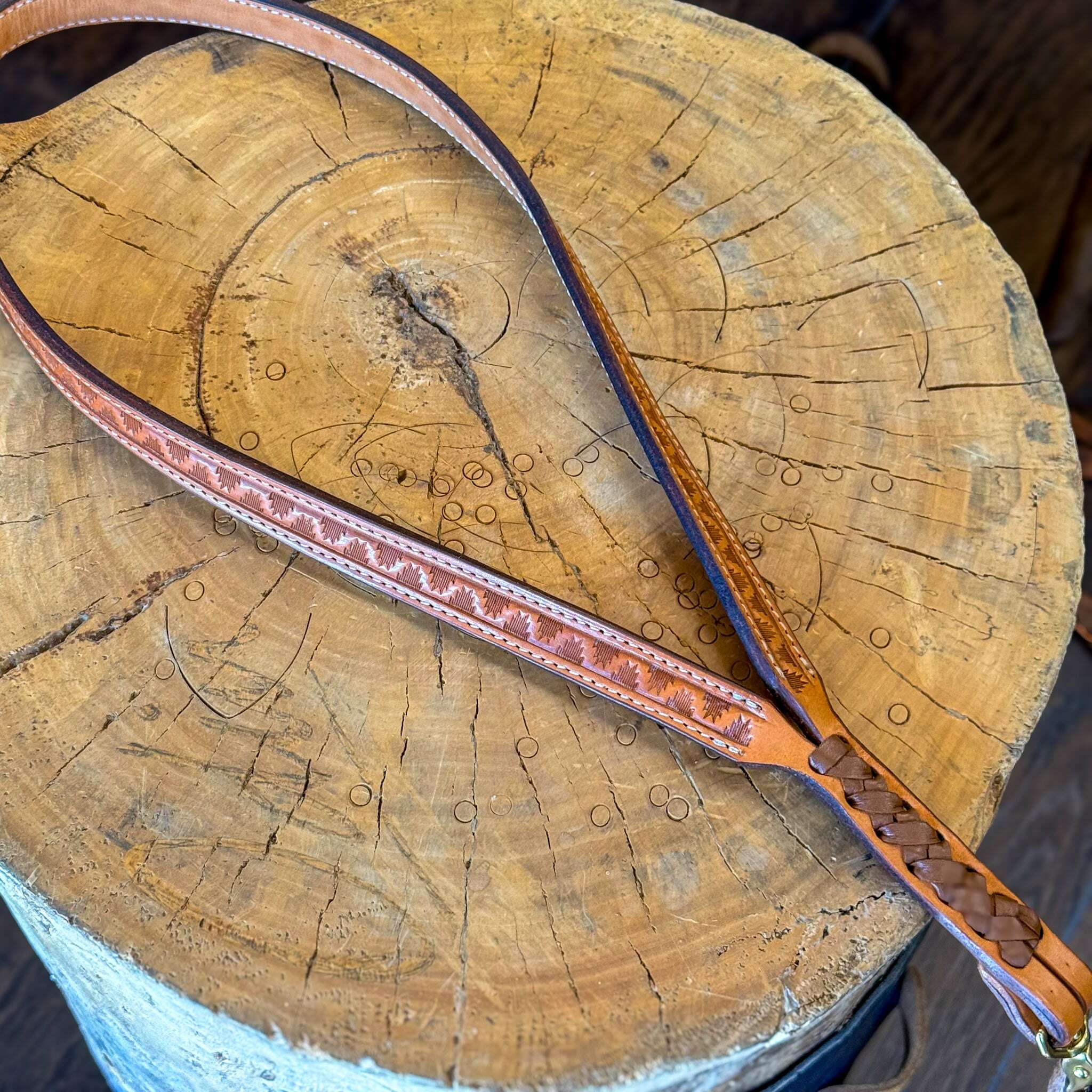 odin-hand-tooled-neck-lanyard_accessories-35934284