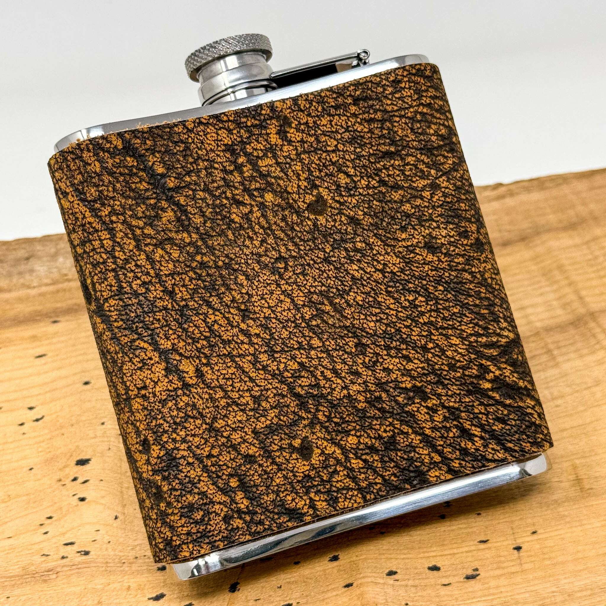 odin-stainless-steel-flask-w-wildebeest-hide-wrap_tool-sheaths-35934189
