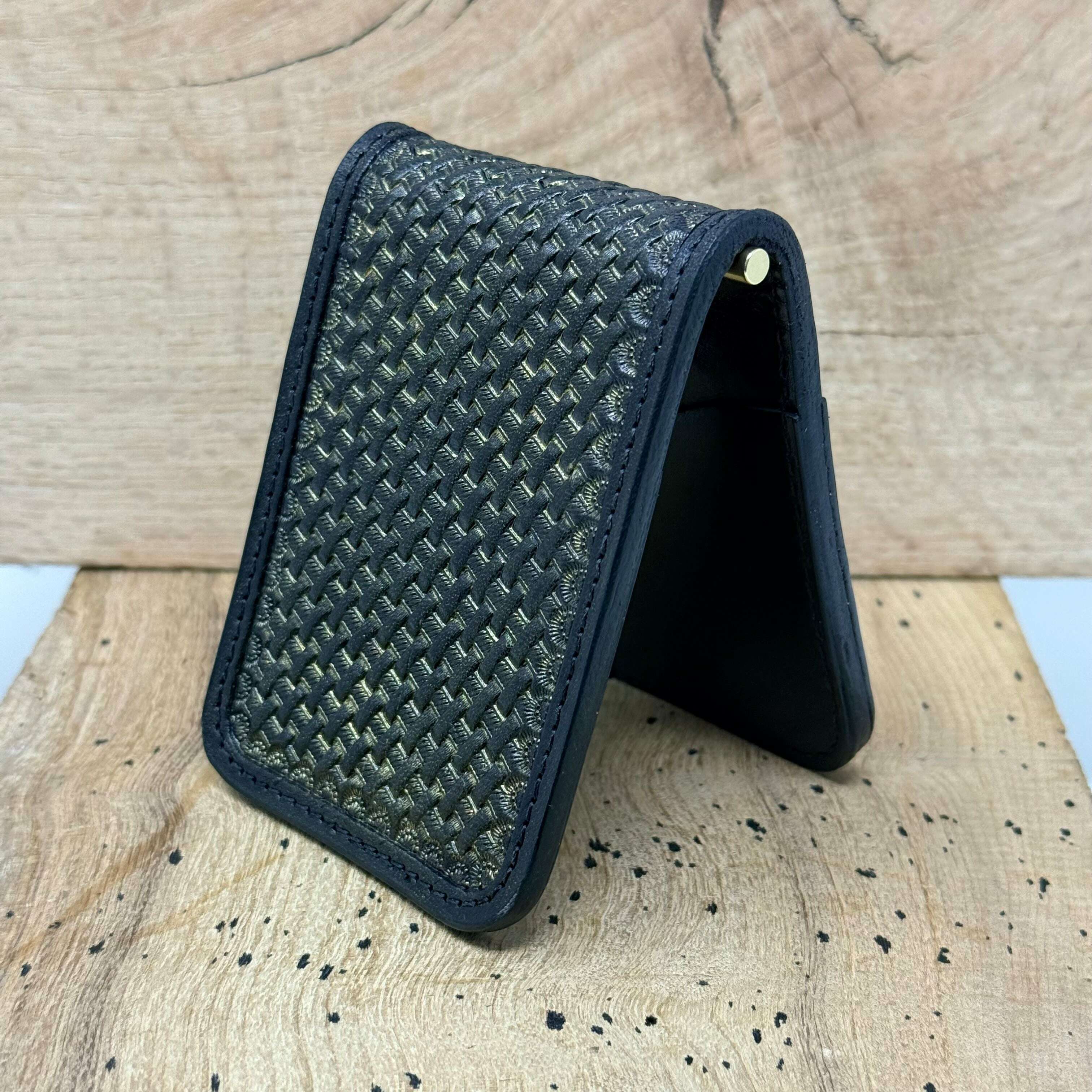 odin-rancher’s-wallet-–-gold-dust-basket-stamp-0101_tool-sheaths-35934126