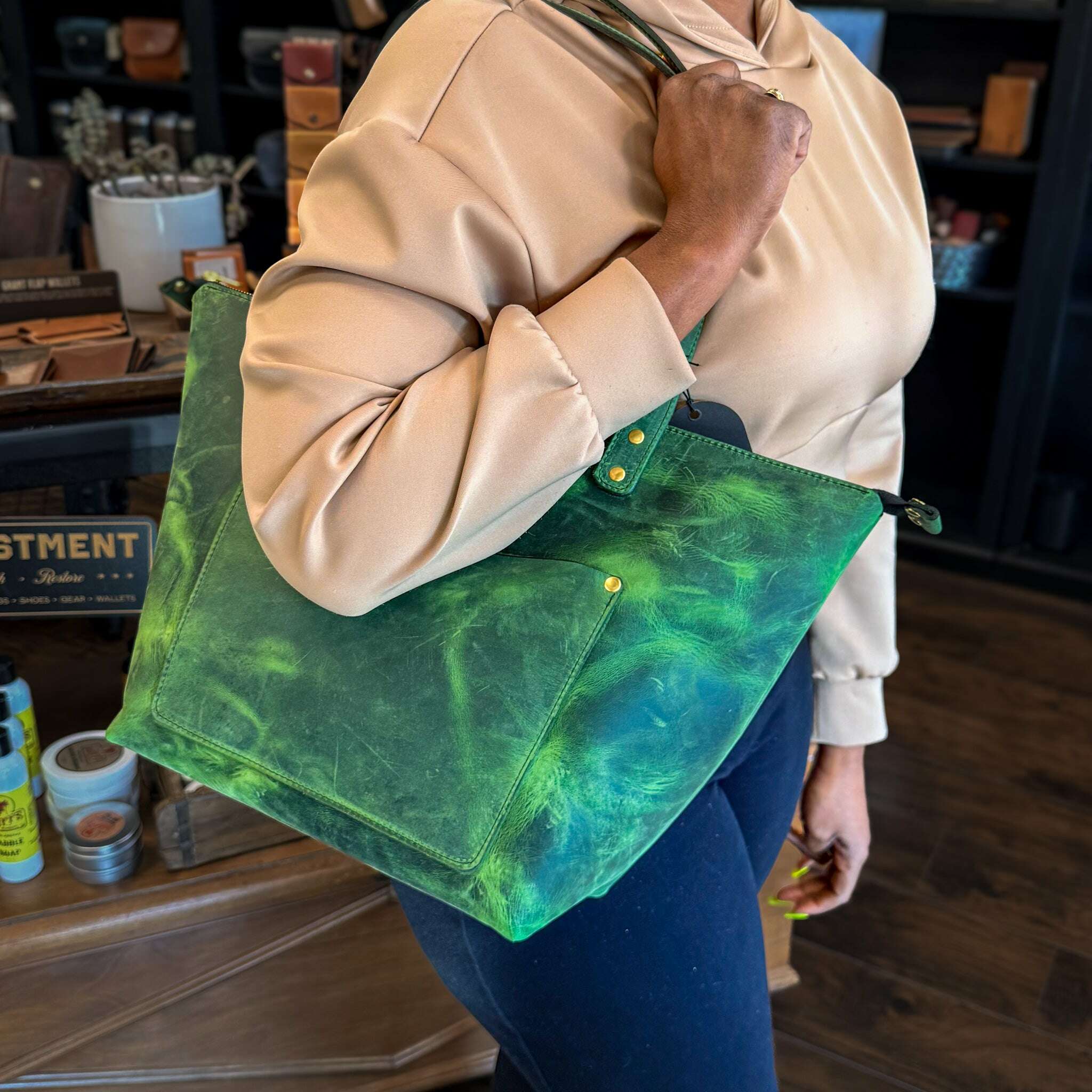 odin-larissa-tote---traveler-collection_bag-35934083