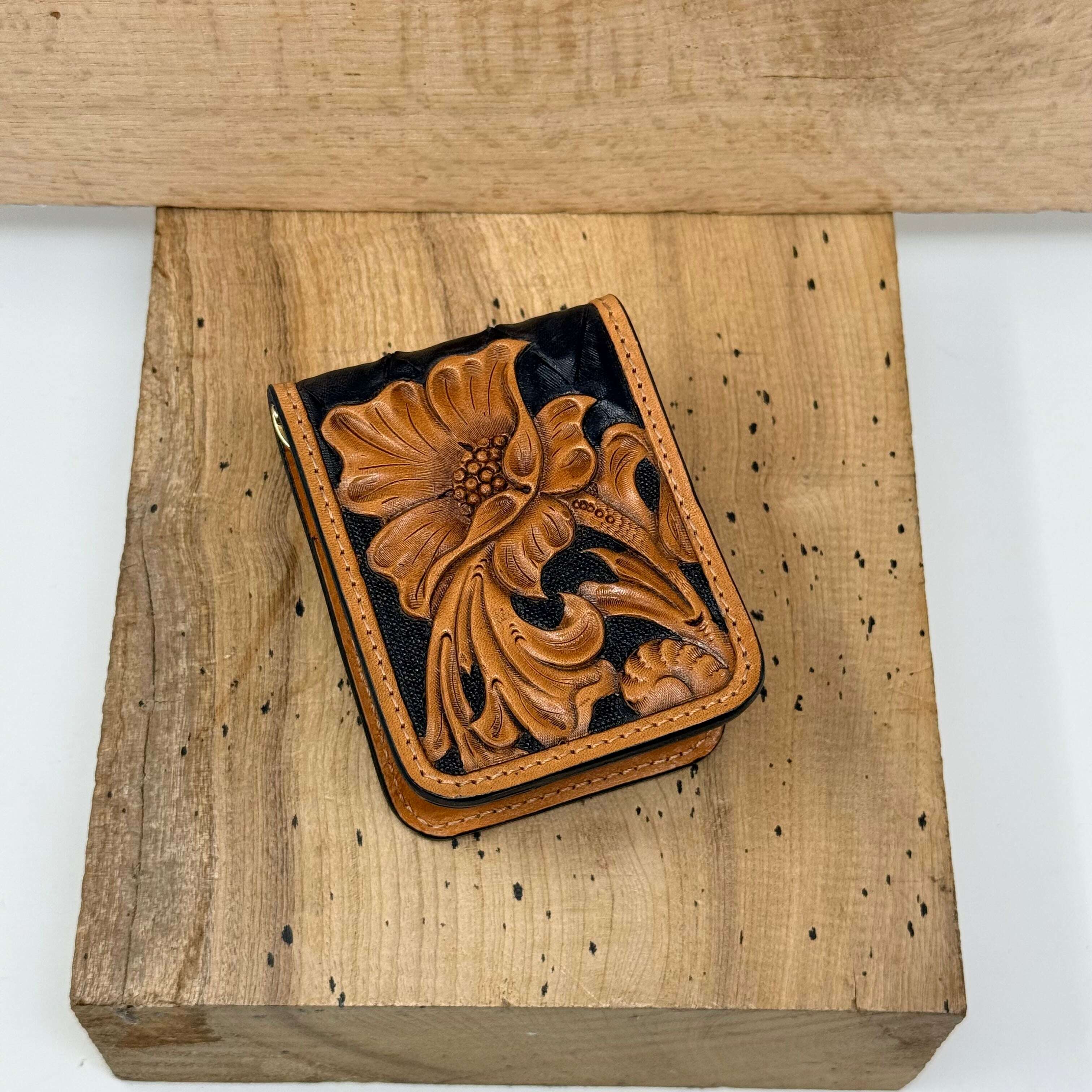 odin-rancher’s-wallet-–-range-flower-black-natural-0104_tool-sheaths-35934138